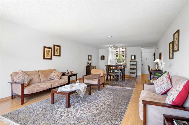 1935 Alpha 214, Glendale, CA 91208