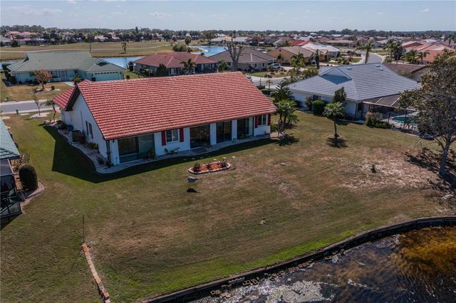 1723 WOLF LAUREL DRIVE, Sun City Center, FL 33573