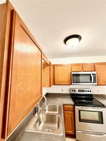 701 E Bonnie Lane, Rogers, AR 72758