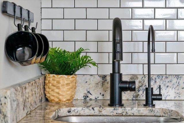 8075 White Sands Blvd, Navarre Beach, FL 32566