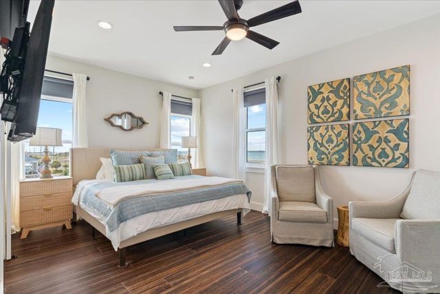 8075 White Sands Blvd, Navarre Beach, FL 32566