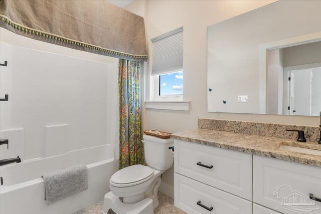 8075 White Sands Blvd, Navarre Beach, FL 32566