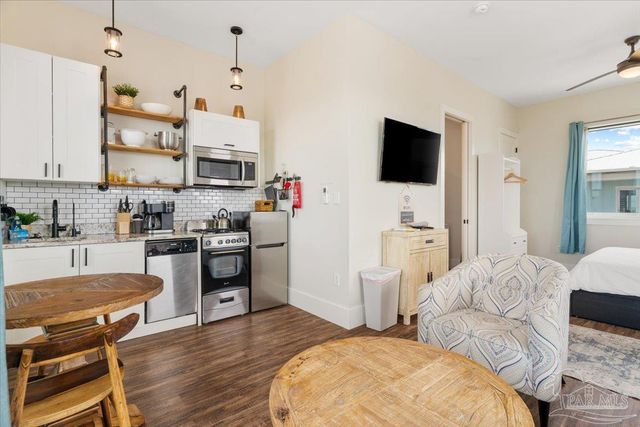 8075 White Sands Blvd, Navarre Beach, FL 32566