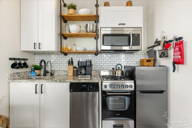 8075 White Sands Blvd, Navarre Beach, FL 32566