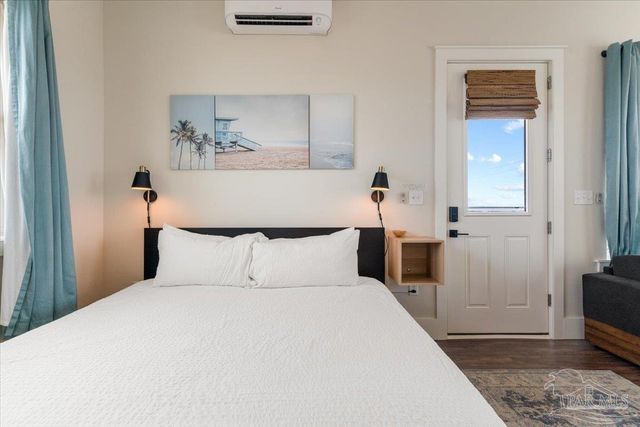 8075 White Sands Blvd, Navarre Beach, FL 32566