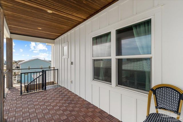 8075 White Sands Blvd, Navarre Beach, FL 32566