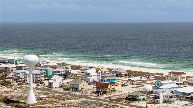 8075 White Sands Blvd, Navarre Beach, FL 32566