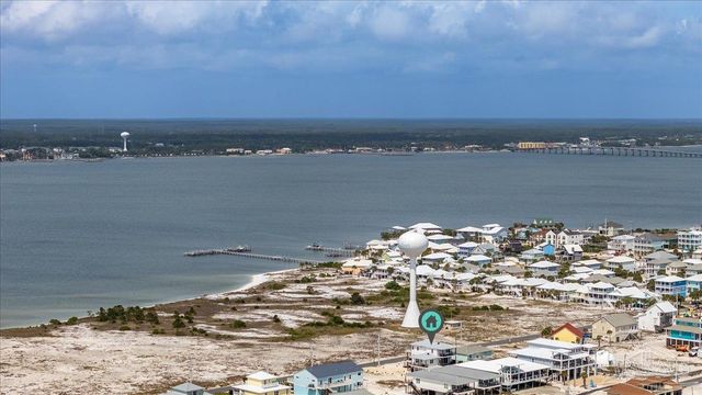 8075 White Sands Blvd, Navarre Beach, FL 32566