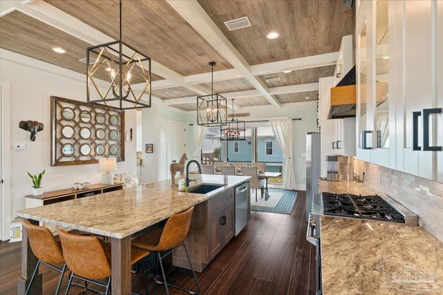 8075 White Sands Blvd, Navarre Beach, FL 32566