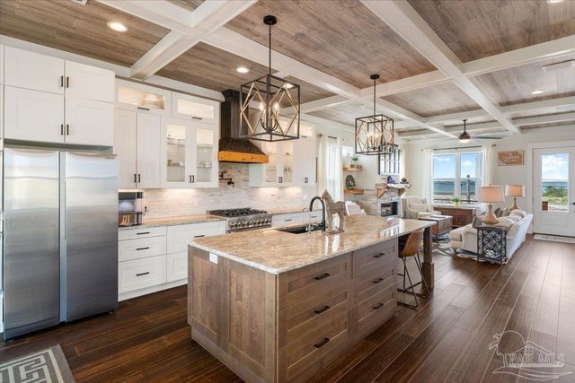 8075 White Sands Blvd, Navarre Beach, FL 32566