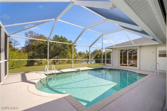 18189 Sandy Pines CIR, North Fort Myers, FL 33917