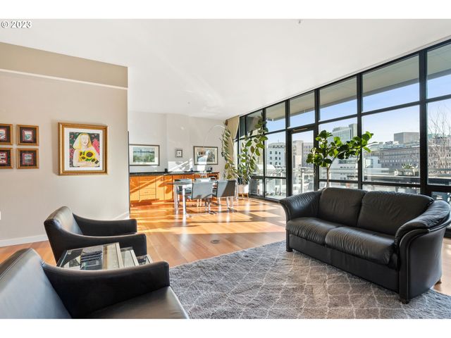 1025 Nw COUCH St 613, Portland, OR 97209