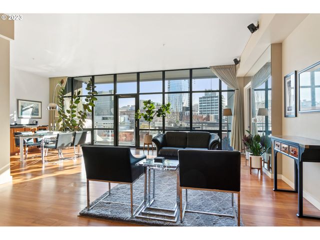 1025 Nw COUCH St 613, Portland, OR 97209