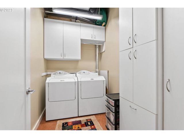 1025 Nw COUCH St 613, Portland, OR 97209