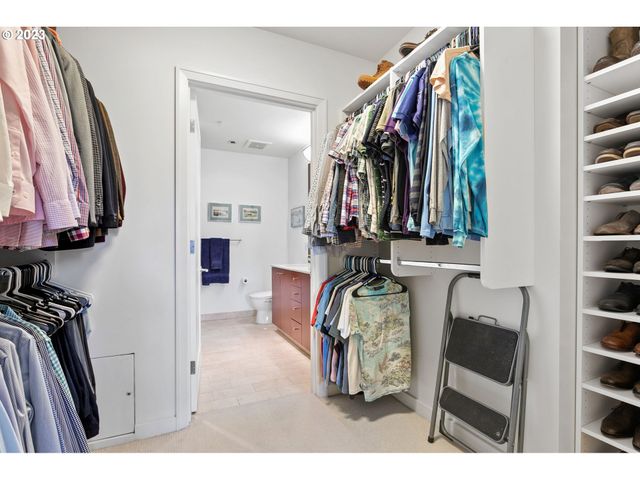 1025 Nw COUCH St 613, Portland, OR 97209