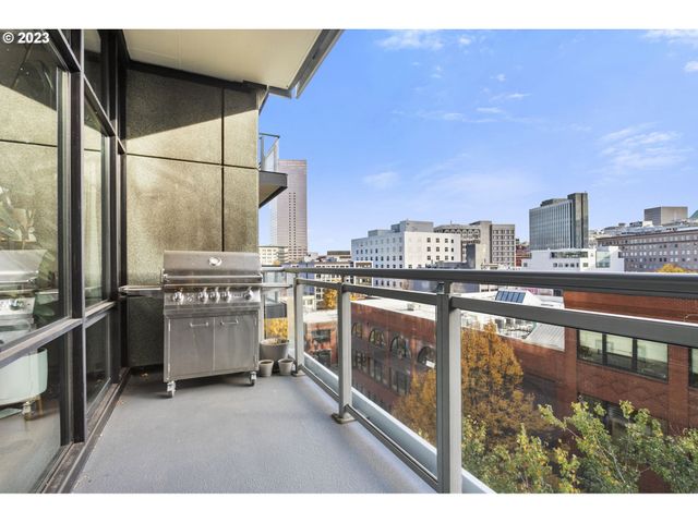 1025 Nw COUCH St 613, Portland, OR 97209