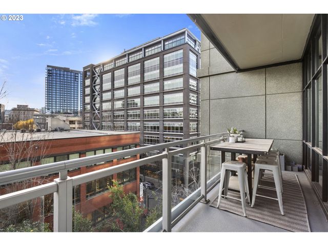 1025 Nw COUCH St 613, Portland, OR 97209