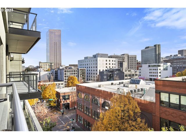 1025 Nw COUCH St 613, Portland, OR 97209