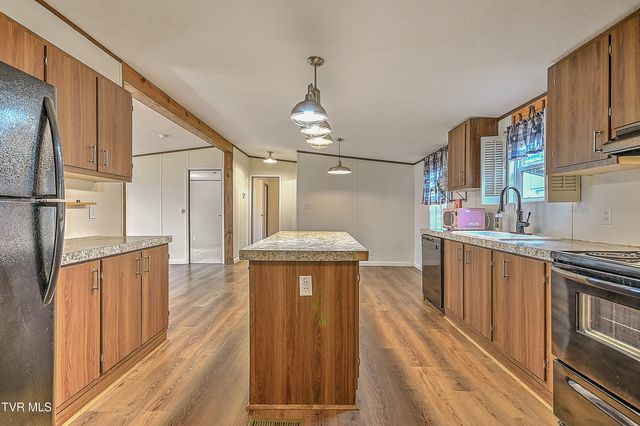 691 Lloyds Chapel Road, Church Hill, TN 37642