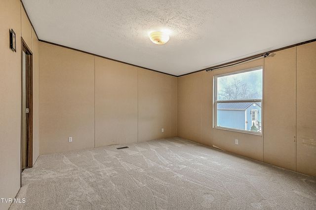 691 Lloyds Chapel Road, Church Hill, TN 37642