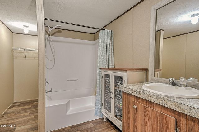 691 Lloyds Chapel Road, Church Hill, TN 37642