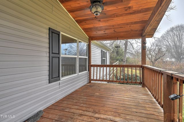 691 Lloyds Chapel Road, Church Hill, TN 37642