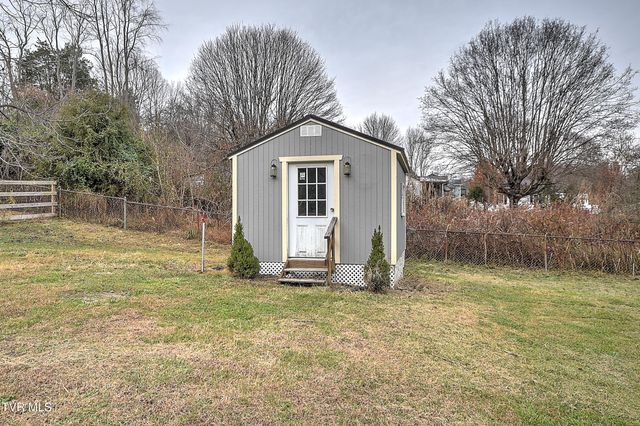 691 Lloyds Chapel Road, Church Hill, TN 37642