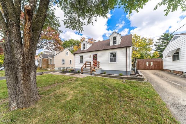 6333 W 130th Street, Parma Heights, OH 44130