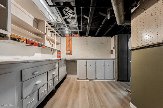 6333 W 130th Street, Parma Heights, OH 44130