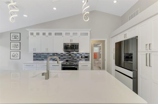 8300 PARKSIDE DRIVE, Englewood, FL 34224