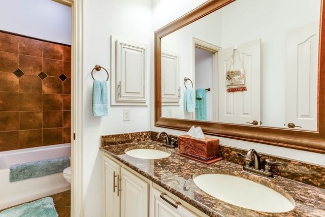 114 Lyndhurst Drive, Wylie, TX 75098