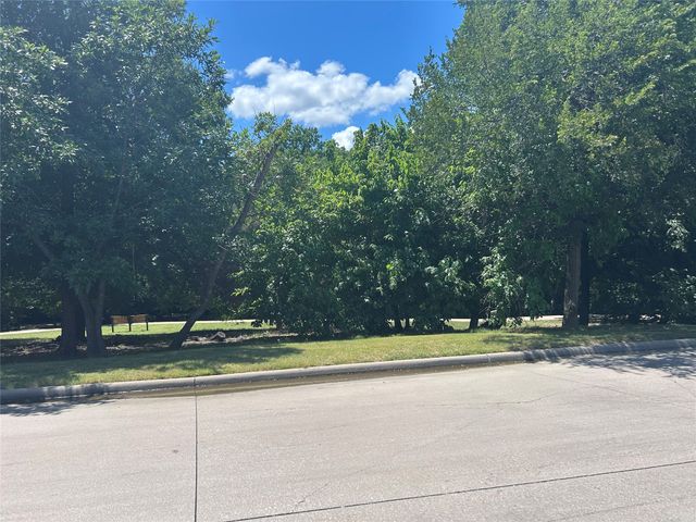 114 Lyndhurst Drive, Wylie, TX 75098