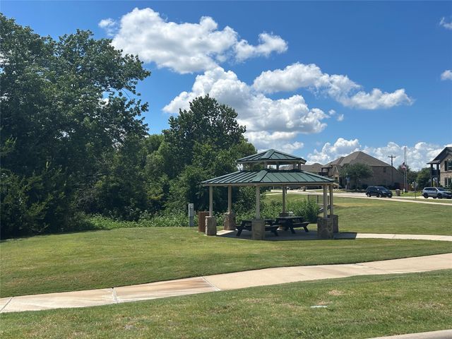 114 Lyndhurst Drive, Wylie, TX 75098
