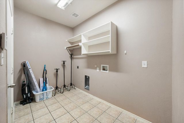 1008 Linden Drive, Burleson, TX 76028