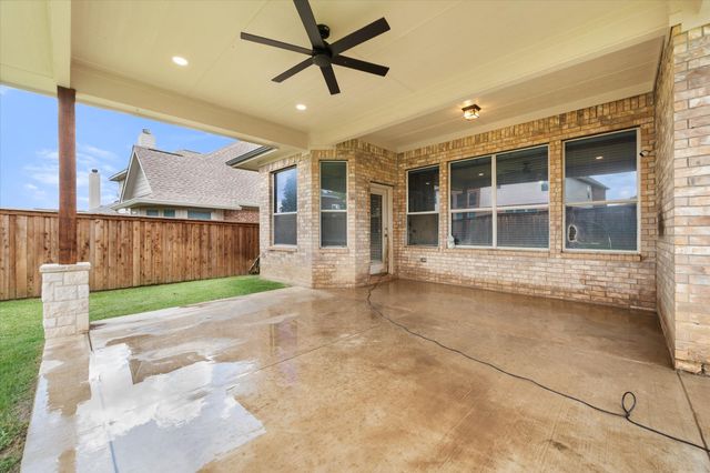 1008 Linden Drive, Burleson, TX 76028