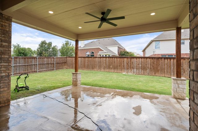 1008 Linden Drive, Burleson, TX 76028