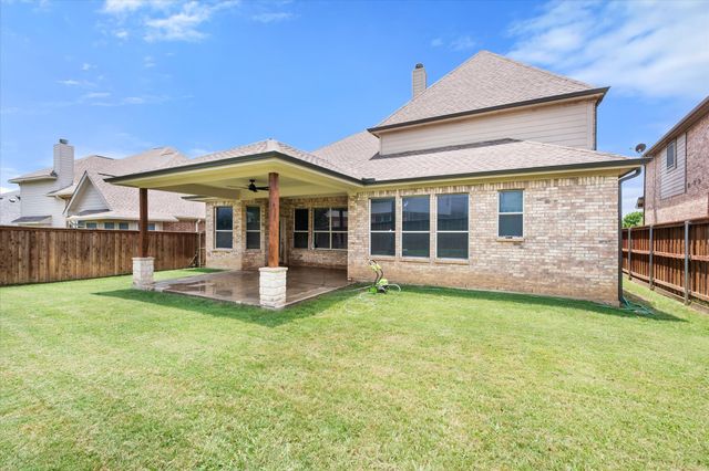 1008 Linden Drive, Burleson, TX 76028