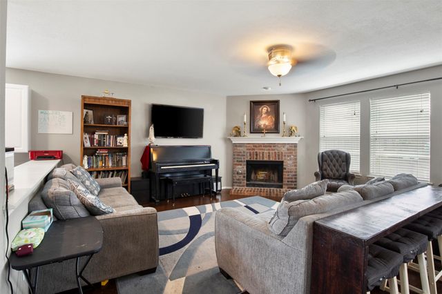 130 Cherrytree Trail, Forney, TX 75126