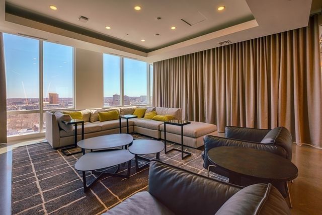 188 Brookline Avenue 25G, Boston, MA 02215