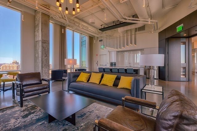 188 Brookline Avenue 25G, Boston, MA 02215