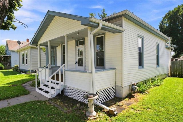 2227 AVENUE E, Council Bluffs, IA 51501