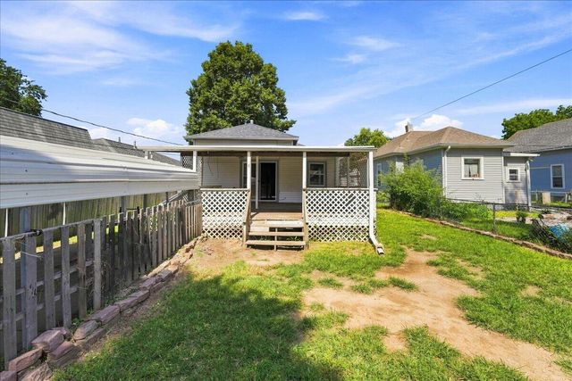 2227 AVENUE E, Council Bluffs, IA 51501