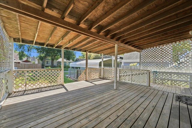 2227 AVENUE E, Council Bluffs, IA 51501