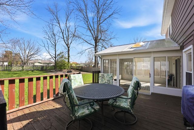 10018 Quachita Court, Fort Wayne, IN 46804