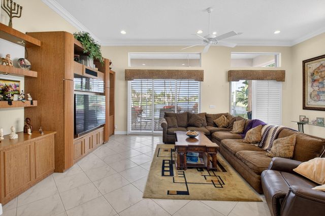 10145 Armani Drive, Boynton Beach, FL 33437