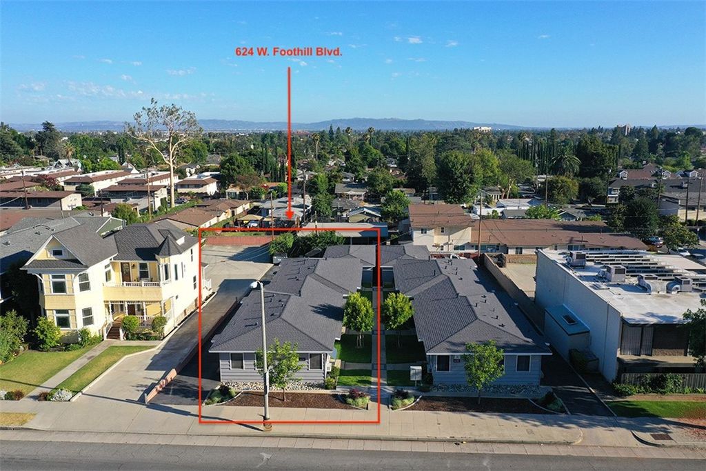 Image 1 of property listing at 624 W Foothill, Monrovia, CA 91016