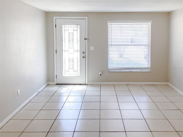 3613 WISPERBREATH LANE, Tampa, FL 33619