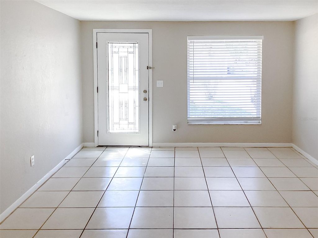 Image 2 of property listing at 3613 WISPERBREATH LANE, Tampa, FL 33619