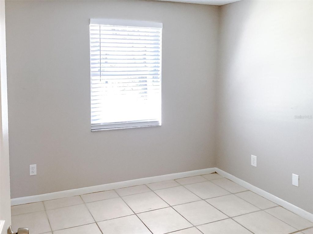 Image 7 of property listing at 3613 WISPERBREATH LANE, Tampa, FL 33619