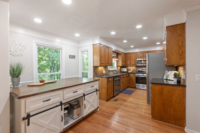 475 Skyline Dr, Lewisburg, TN 37091